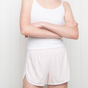 Elastic waist varsity chill shorts